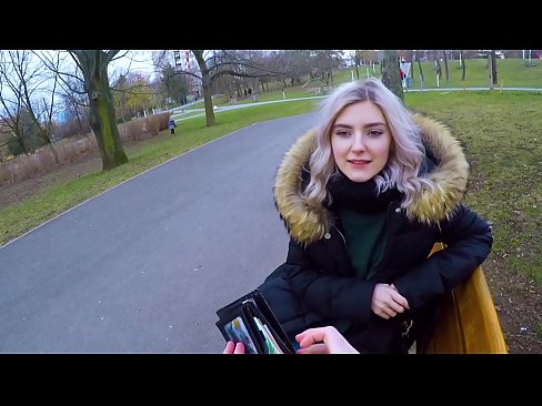 ❤️ Prehltne cudzincovo horúce semeno za peniaze - fajčenie v parku Eva Elfie ❤❌ Sex video na nás ﹏